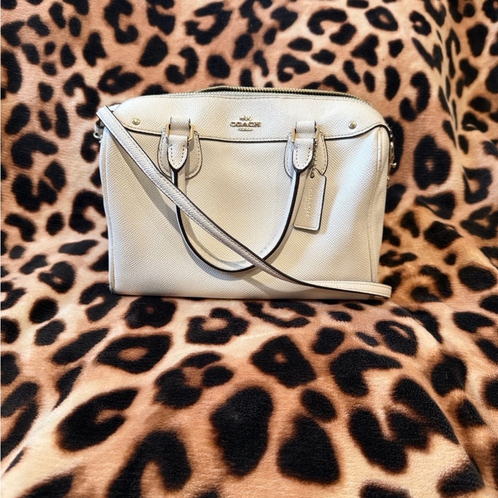 Pre-Owned Coach Mini Bennett Satchel Crossbody